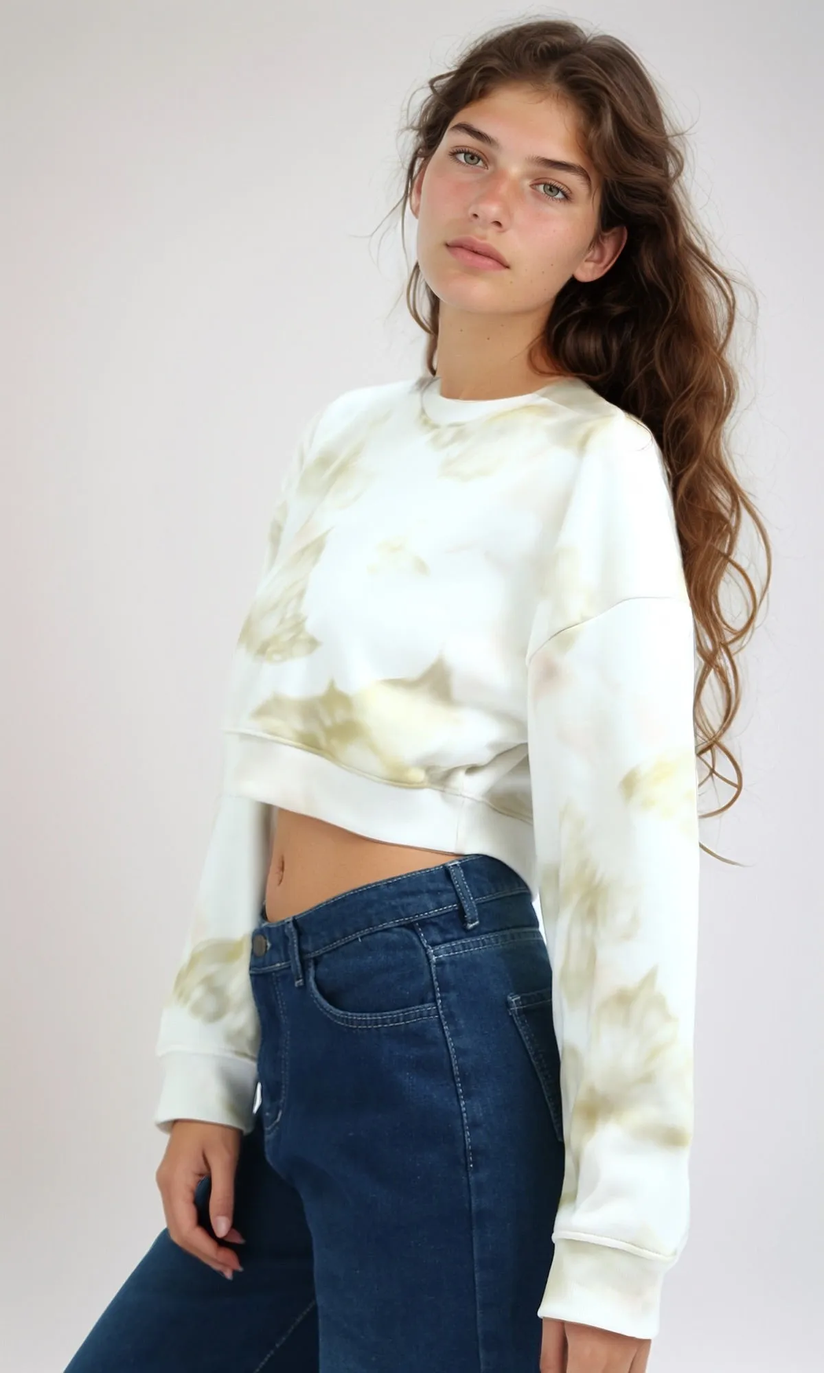 O199397 - Long Sleeves Beige & White Tie Dye Cropped Sweatshirt