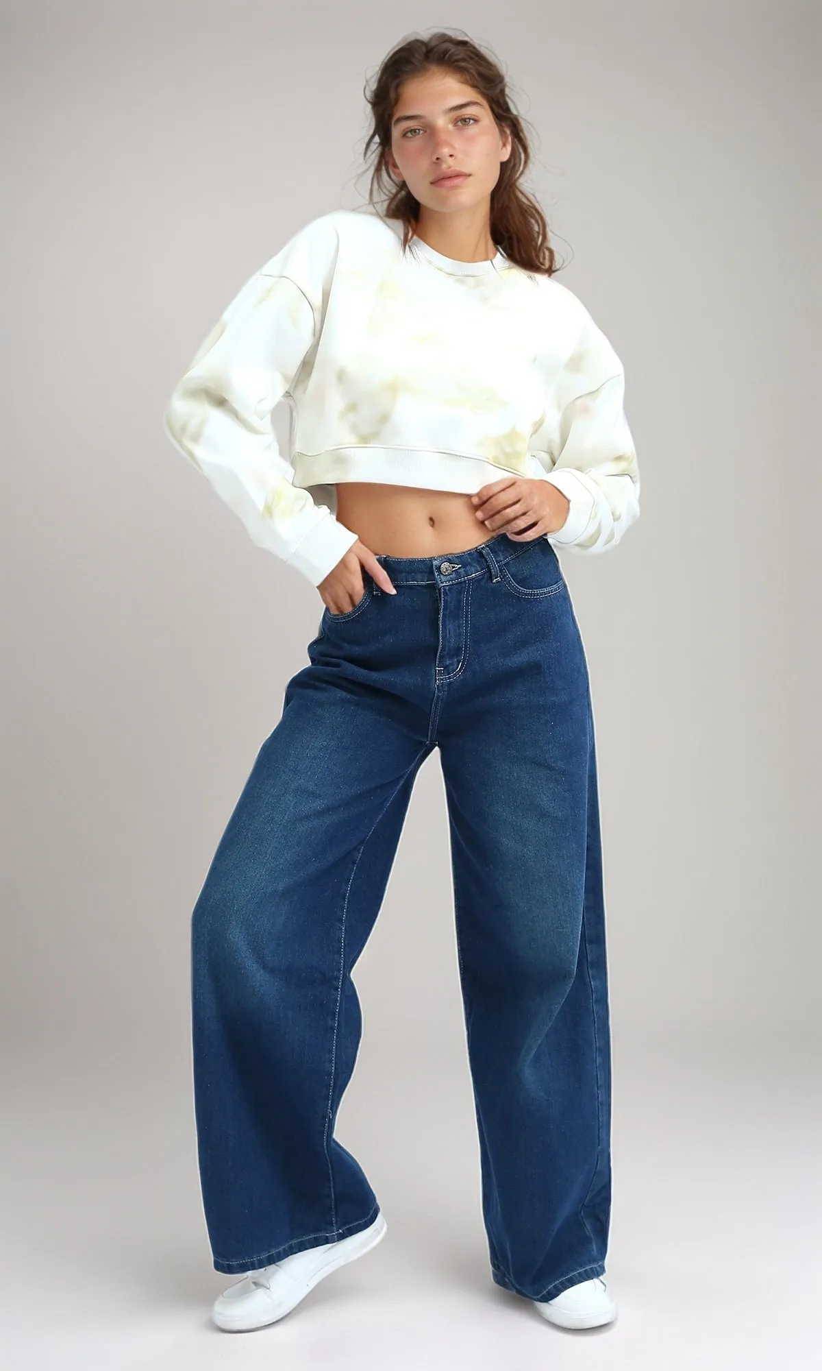 O199397 - Long Sleeves Beige & White Tie Dye Cropped Sweatshirt