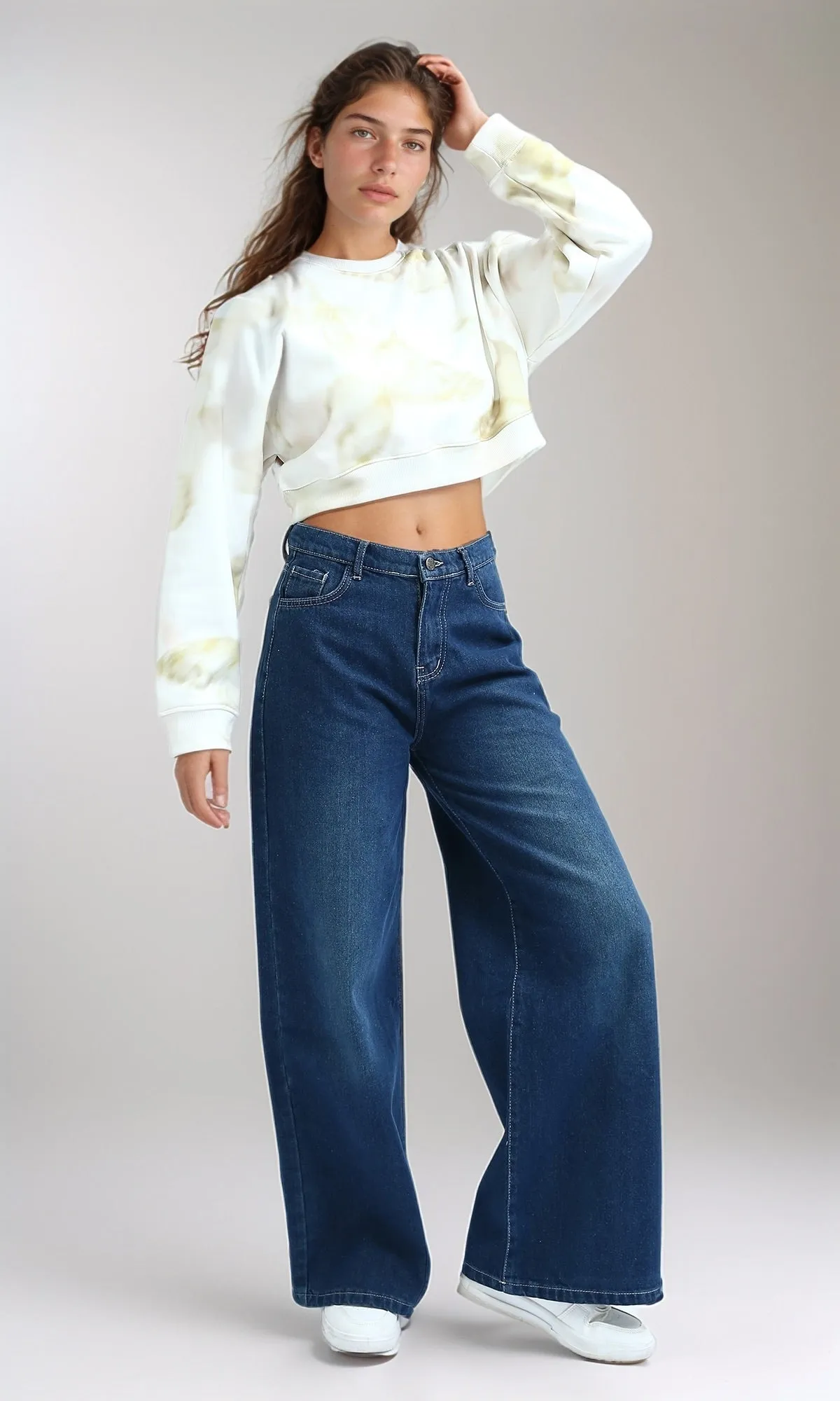 O199397 - Long Sleeves Beige & White Tie Dye Cropped Sweatshirt