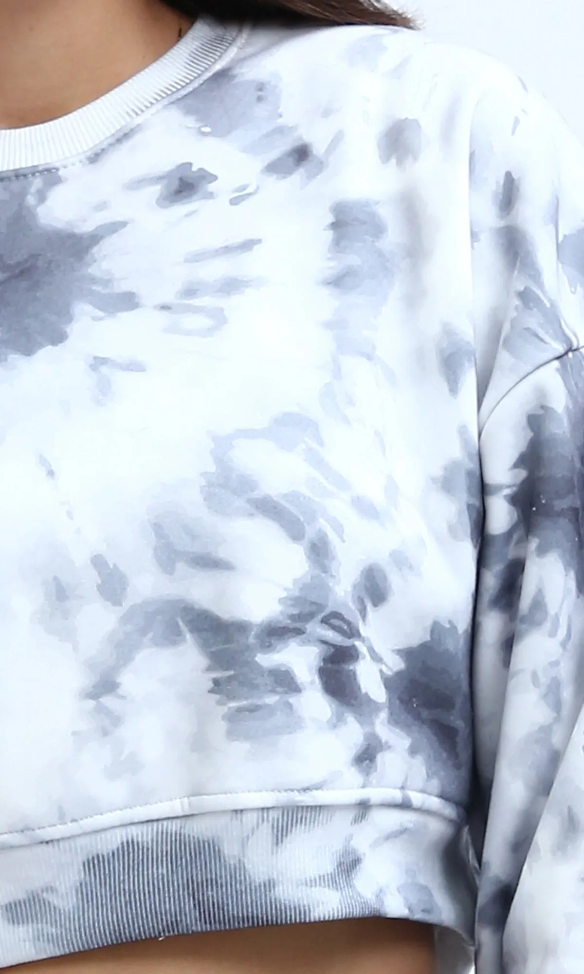 O199398 - Feminine Cropped Tie Dye Sweatshirt - Grey & White